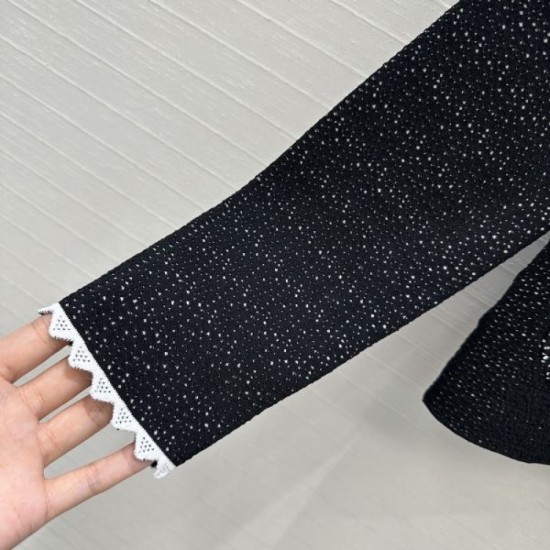 CHANEL Knit Cardigan 2025 Autumn/Winter Not released in Japan Limited model CHANEL Knit Cardigan 2025 Autumn/Winter Not released in Japan Limited model