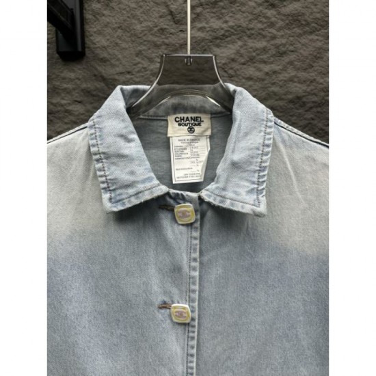 CHANEL Denim Jacket 2025 Autumn/Winter Absolutely Cute New Recommended CHANEL Denim Jacket 2025 Autumn/Winter Absolutely Cute New Recommended