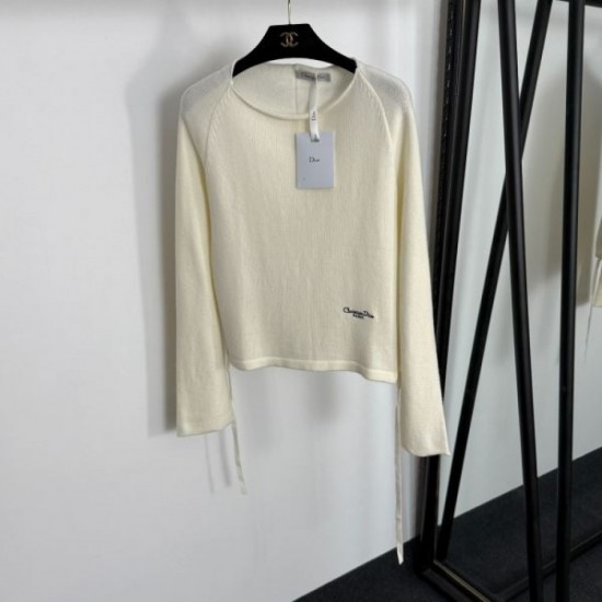 2025FW Pullover Knit DIOR Magazine featured in the forefront of trends 2025FW Pullover Knit DIOR Magazine featured in the forefront of trends
