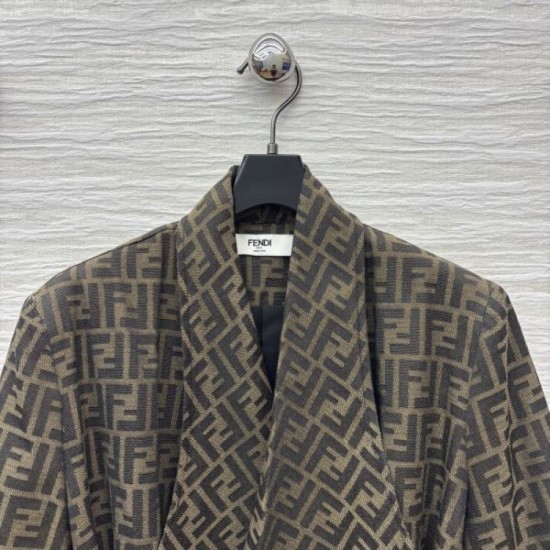 FENDI trench coat 2025 autumn/winter hottest new autumn/winter outerwear FENDI trench coat 2025 autumn/winter hottest new autumn/winter outerwear