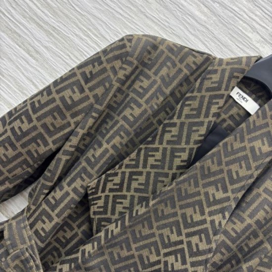 FENDI trench coat 2025 autumn/winter hottest new autumn/winter outerwear FENDI trench coat 2025 autumn/winter hottest new autumn/winter outerwear