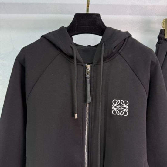 LOEWE Setup 2025 Fall/Winter Fall/Winter Collection Limited Model LOEWE Setup 2025 Fall/Winter Fall/Winter Collection Limited Model