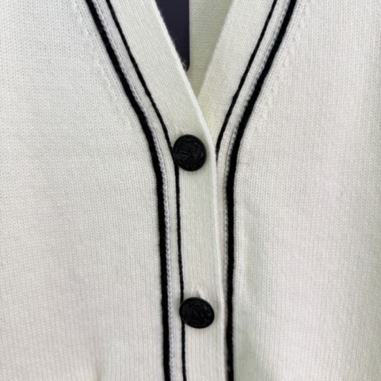 LOUIS VUITTON Long Sleeve Cardigan 2025 Autumn/Winter New Item The hottest new item LOUIS VUITTON Long Sleeve Cardigan 2025 Autumn/Winter New Item The hottest new item