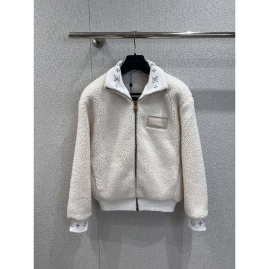 LOUIS VUITTON Outerwear 2025 New Autumn/Winter Fashionable and comfortable Autumn/Winter outerwear LOUIS VUITTON Outerwear 2025 New Autumn/Winter Fashionable and comfortable Autumn/Winter outerwear