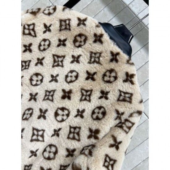 LOUIS VUITTON Jacket 2025 Fall/Winter New Popular Fashionable Outer Latest Model LOUIS VUITTON Jacket 2025 Fall/Winter New Popular Fashionable Outer Latest Model