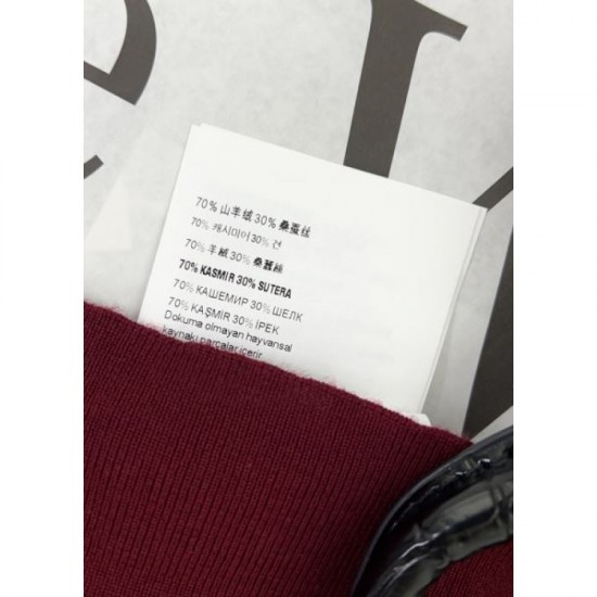 2025FW Long Sleeve Top MIU MIU Miu Celebrity Lover Popular Essential Item 2025FW Long Sleeve Top MIU MIU Miu Celebrity Lover Popular Essential Item