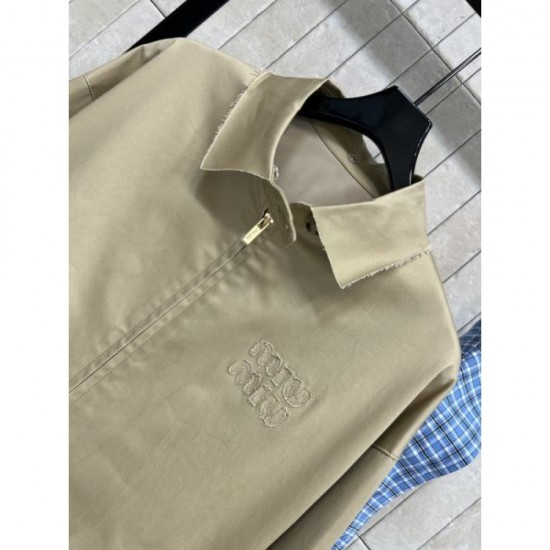 MIU MIU Outerwear 2025 Fall/Winter New Arrivals Latest models available at local prices MIU MIU Outerwear 2025 Fall/Winter New Arrivals Latest models available at local prices