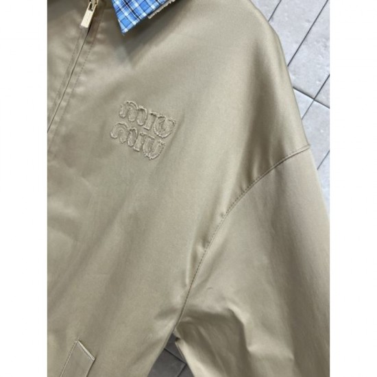 MIU MIU Outerwear 2025 Fall/Winter New Arrivals Latest models available at local prices MIU MIU Outerwear 2025 Fall/Winter New Arrivals Latest models available at local prices