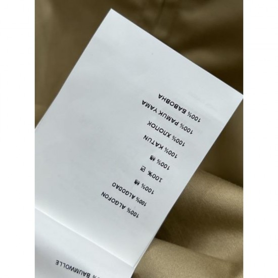 MIU MIU Outerwear 2025 Fall/Winter New Arrivals Latest models available at local prices MIU MIU Outerwear 2025 Fall/Winter New Arrivals Latest models available at local prices