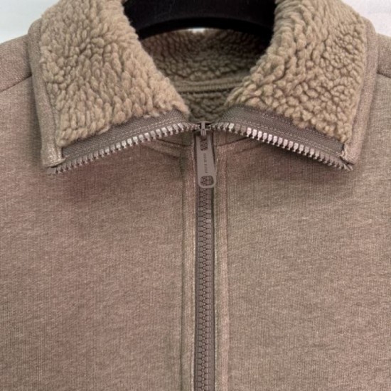 MIU MIU Miu Miu Jacket 2025 Fall/Winter New Item Popular jacket that is getting a lot of attention this fall MIU MIU Miu Miu Jacket 2025 Fall/Winter New Item Popular jacket that is getting a lot of attention this fall
