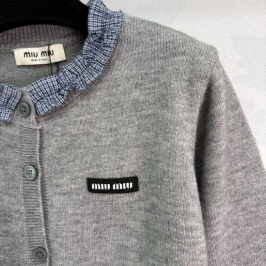 MIU MIU Long sleeve cardigan 2025 fall/winter new item A must-see item for those with high fashion sense MIU MIU Long sleeve cardigan 2025 fall/winter new item A must-see item for those with high fashion sense