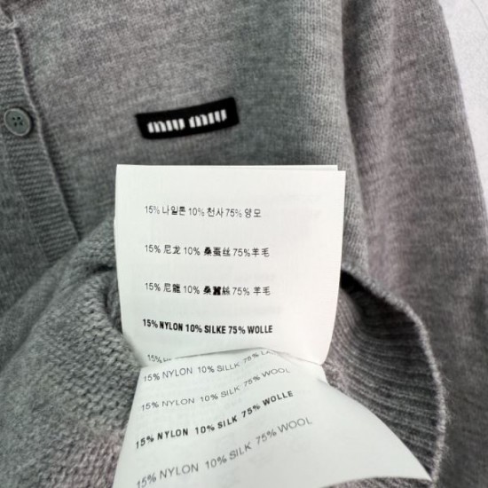 MIU MIU Long sleeve cardigan 2025 fall/winter new item A must-see item for those with high fashion sense MIU MIU Long sleeve cardigan 2025 fall/winter new item A must-see item for those with high fashion sense