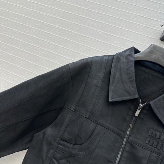MIU MIU Miu Miu Jacket New Autumn/Winter 2025 This year's must-buy latest model MIU MIU Miu Miu Jacket New Autumn/Winter 2025 This year's must-buy latest model