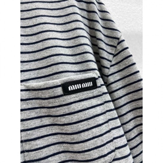 MIU MIU Long Sleeve T-Shirt 2025 New Autumn/Winter New T-shirt that is sure to be the latest trend MIU MIU Long Sleeve T-Shirt 2025 New Autumn/Winter New T-shirt that is sure to be the latest trend