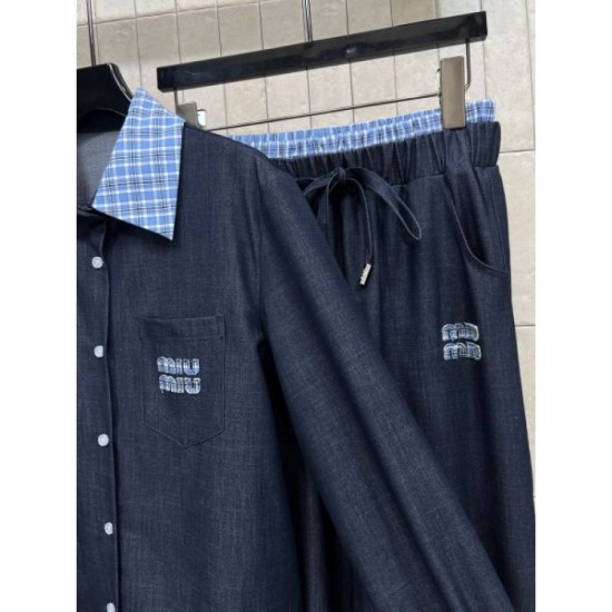 MIU MIU Setup 2025 New Autumn/Winter Autumn Must-have Brand New Coordination MIU MIU Setup 2025 New Autumn/Winter Autumn Must-have Brand New Coordination