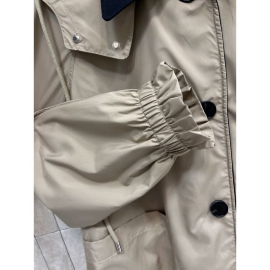 PRADA Trench Coat New Autumn/Winter 2025 A classic coat that stands out with sophisticated charm PRADA Trench Coat New Autumn/Winter 2025 A classic coat that stands out with sophisticated charm