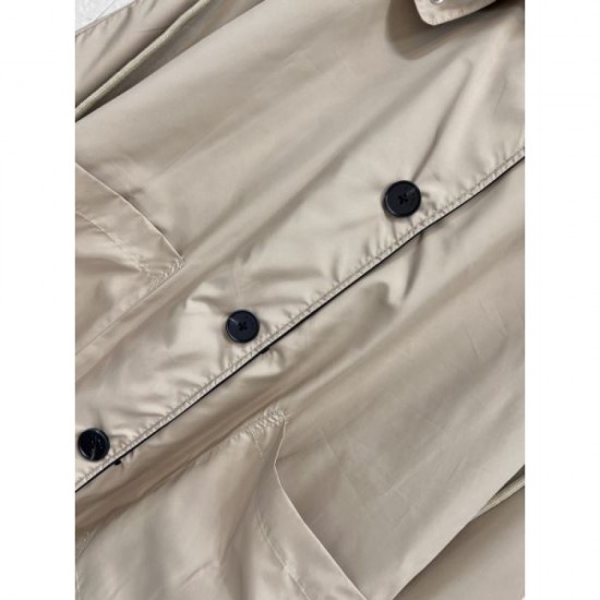 PRADA Trench Coat New Autumn/Winter 2025 A classic coat that stands out with sophisticated charm PRADA Trench Coat New Autumn/Winter 2025 A classic coat that stands out with sophisticated charm