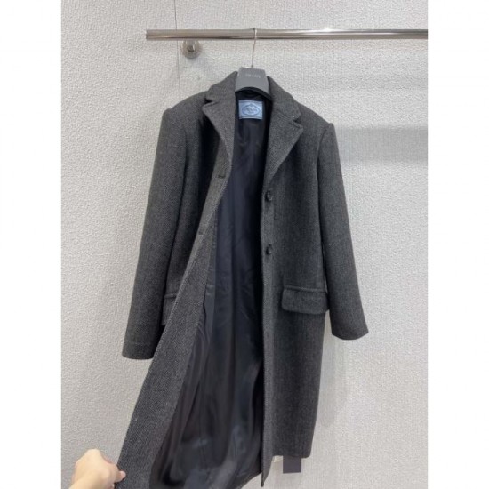PRADA Prada Coat 2025 New Autumn/Winter A versatile coat that can be used for any occasion PRADA Prada Coat 2025 New Autumn/Winter A versatile coat that can be used for any occasion