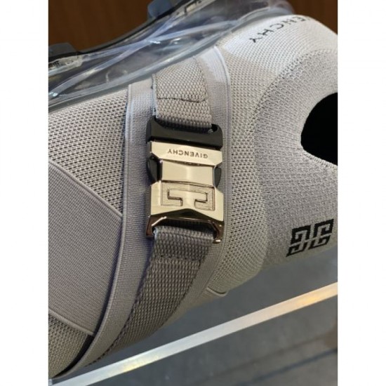 GIVENCHY Givenchy 2025SS A new and highly popular item for men's sneakers GIVENCHY Givenchy 2025SS A new and highly popular item for men's sneakers
