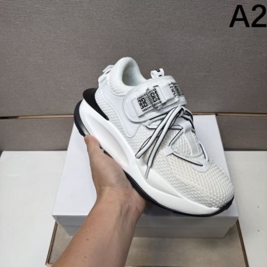 2025FW Men's Sneakers GIVENCHY Elegant design that exudes a mature impression