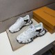 2025FW Men's Sneakers LOUIS VUITTON A pair that shows the popularity of Louis Vuitton