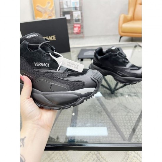 VERSACE Versace 2025SS Men's sneakers that are useful regardless of the season VERSACE Versace 2025SS Men's sneakers that are useful regardless of the season