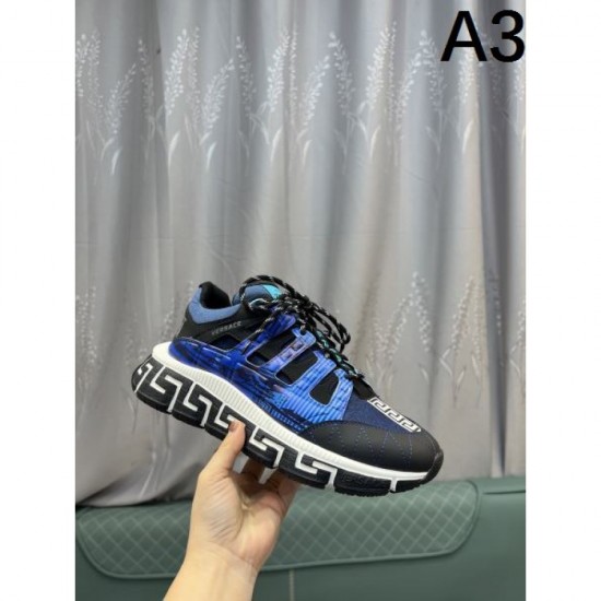 2025FW Men's Sneakers VERSACE Elegant design that makes you look mature