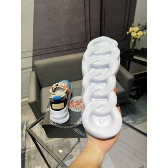 2025FW Men's Sneakers VERSACE Versace A must-have winter item that is easy to incorporate