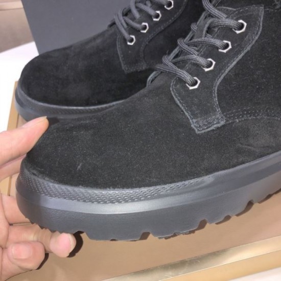 2025FW Men's Boots UGG Set yourself apart with an impressive design