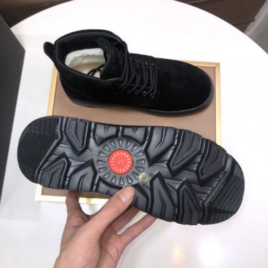 2025FW Men's Boots UGG Set yourself apart with an impressive design