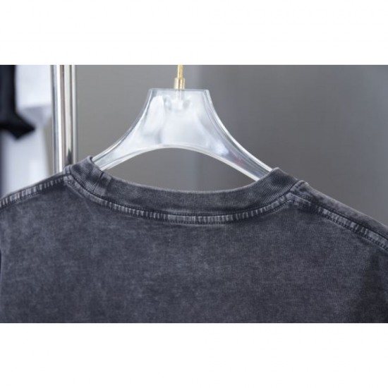 2025SS Short Sleeve T-shirt CELINE Get it at a sale price 2025SS Short Sleeve T-shirt CELINE Get it at a sale price