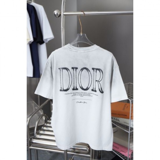 2025SS Short-sleeved T-shirt DIOR Just keep this in mind! 2025SS Short-sleeved T-shirt DIOR Just keep this in mind!