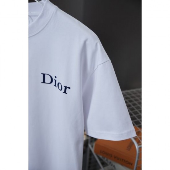 2025SS Short-sleeved T-shirt DIOR Dior The cutting edge of fashion! 2025SS Short-sleeved T-shirt DIOR Dior The cutting edge of fashion!