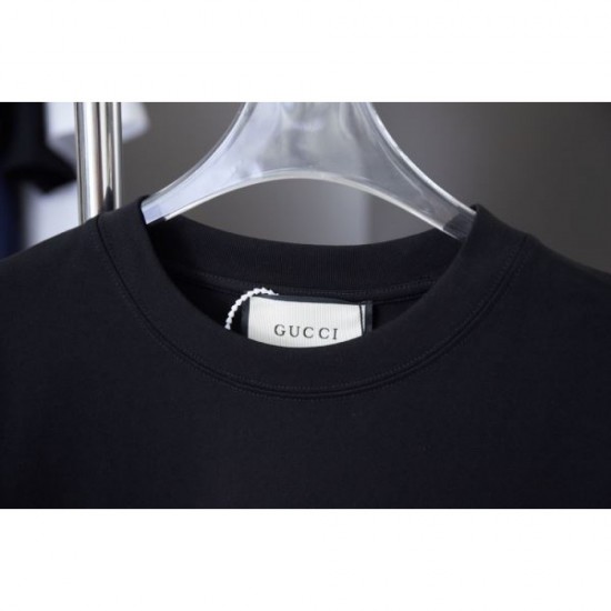 2025SS Short Sleeve T-Shirt GUCCI Urban Impression Style 2025SS Short Sleeve T-Shirt GUCCI Urban Impression Style