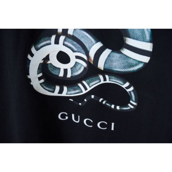 2025SS Short Sleeve T-Shirt GUCCI A delicate item that is typical of spring 2025SS Short Sleeve T-Shirt GUCCI A delicate item that is typical of spring