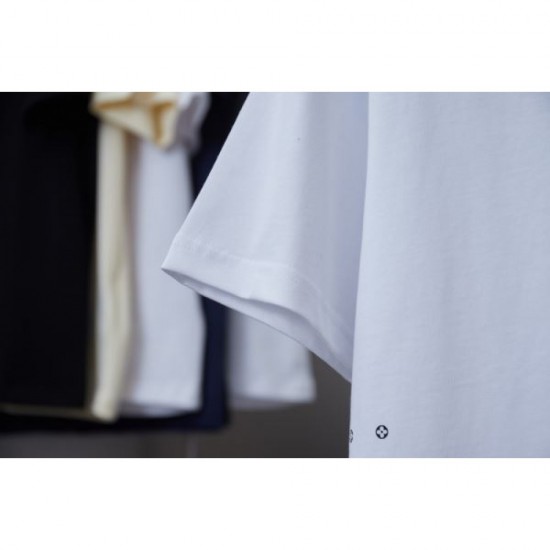 2025SS Short Sleeve T-Shirt LOUIS VUITTON Louis Vuitton Spring/Summer New Products Available 2025SS Short Sleeve T-Shirt LOUIS VUITTON Louis Vuitton Spring/Summer New Products Available