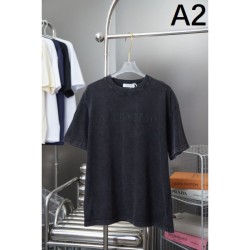 2025SS Short Sleeve T-Shirt VALENTINO Valentino T-Shirt is on the rise