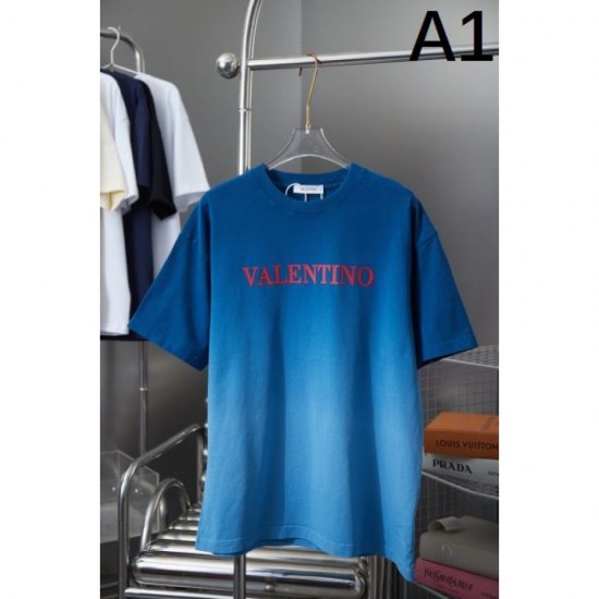2025SS Short Sleeve T-Shirt VALENTINO Valentino Exceptional freshness 2025SS Short Sleeve T-Shirt VALENTINO Valentino Exceptional freshness