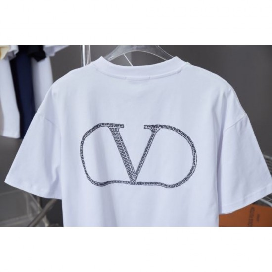 2025SS Short Sleeve T-Shirt VALENTINO Excellent Breathability 2025SS Short Sleeve T-Shirt VALENTINO Excellent Breathability