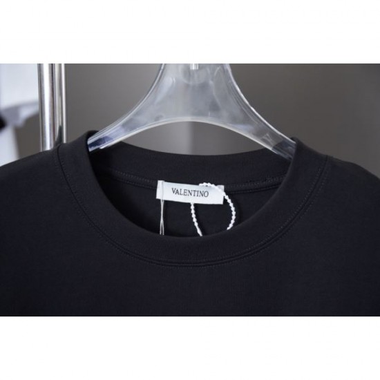 2025SS Short Sleeve T-shirt VALENTINO Valentino Colors also popular 2025SS Short Sleeve T-shirt VALENTINO Valentino Colors also popular
