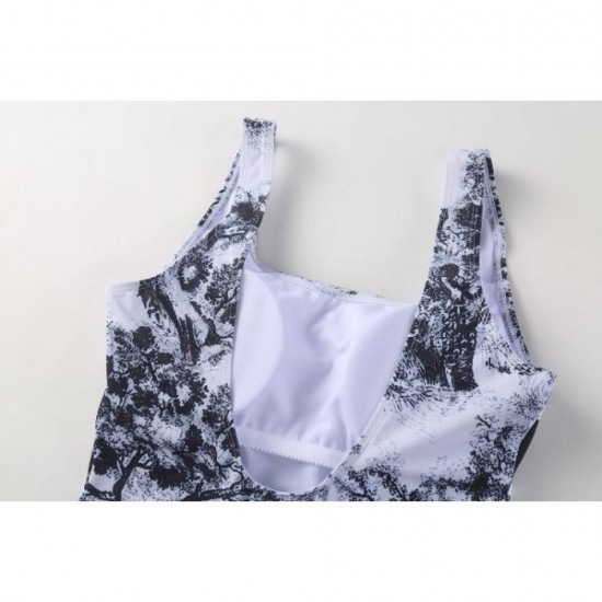 DIOR 2025SS Swimsuit for elegant casual outfits DIOR 2025SS Swimsuit for elegant casual outfits