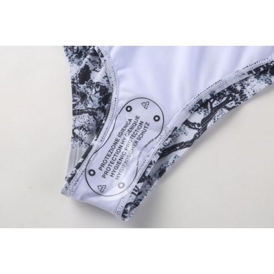 DIOR 2025SS Swimsuit for elegant casual outfits DIOR 2025SS Swimsuit for elegant casual outfits