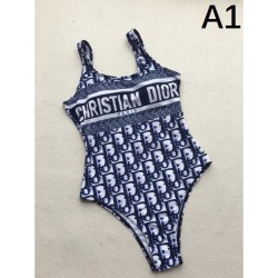 DIOR 2025SS A swimsuit with a strong presence