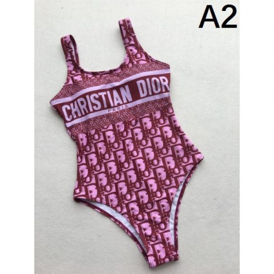DIOR 2025SS A swimsuit with a strong presence DIOR 2025SS A swimsuit with a strong presence