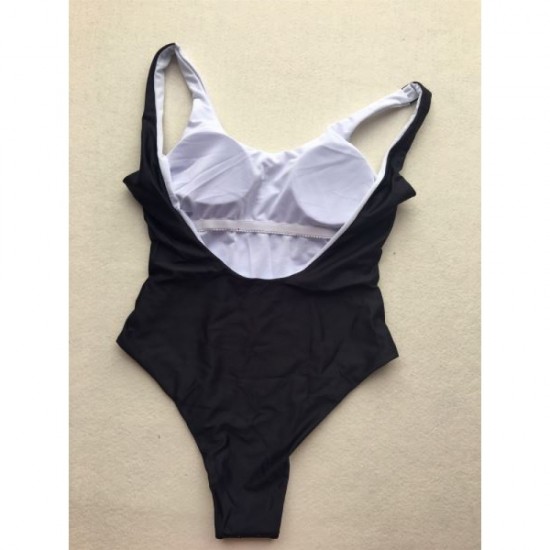 FENDI 2025SS Recommended for the best value-effective new item Swimsuit FENDI 2025SS Recommended for the best value-effective new item Swimsuit