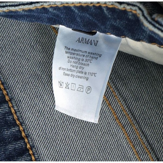 2025 Fall/Winter Jeans ARMANI Armani Sophisticated Design Stylish New Product 2025 Fall/Winter Jeans ARMANI Armani Sophisticated Design Stylish New Product