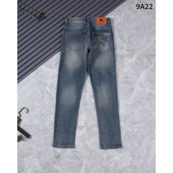 2025 Fall/Winter Jeans BURBERRY Not available in Japan, available as soon as possible