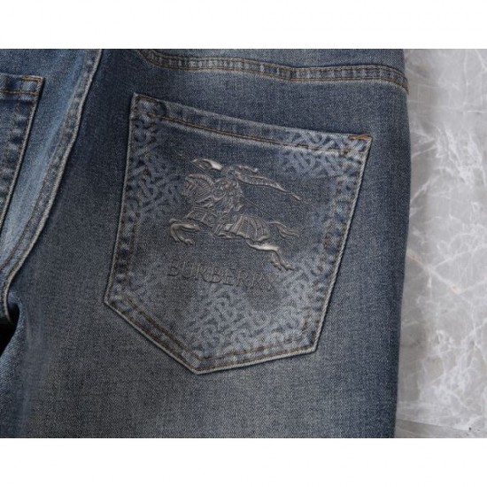 2025 Fall/Winter Jeans BURBERRY Not available in Japan, available as soon as possible 2025 Fall/Winter Jeans BURBERRY Not available in Japan, available as soon as possible