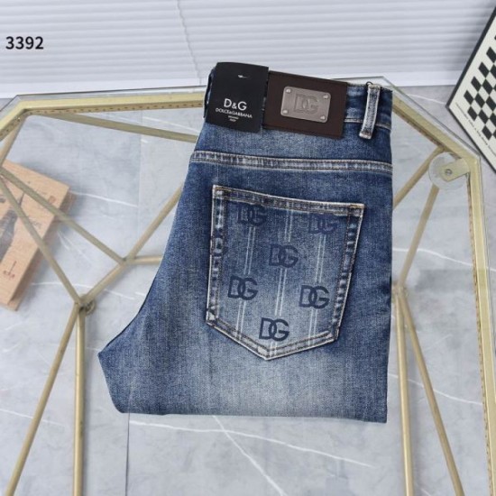 2025 Fall/Winter Jeans DOLCE & GABBANA Dolce & Gabbana Trend Jeans with a Retro feel 2025 Fall/Winter Jeans DOLCE & GABBANA Dolce & Gabbana Trend Jeans with a Retro feel
