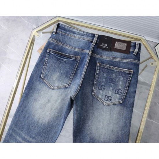 2025 Fall/Winter Jeans DOLCE & GABBANA Dolce & Gabbana Trend Jeans with a Retro feel 2025 Fall/Winter Jeans DOLCE & GABBANA Dolce & Gabbana Trend Jeans with a Retro feel